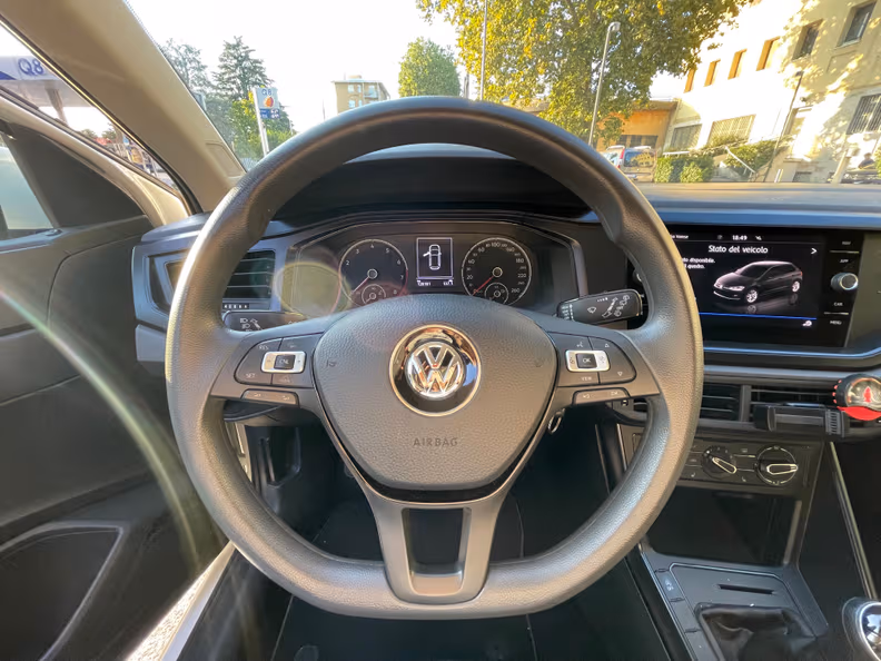 Volkswagen Polo - 12