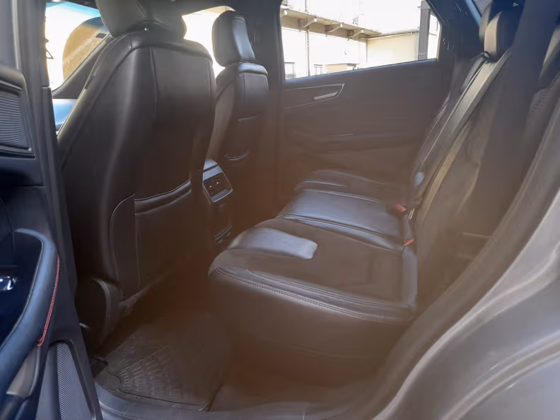 Ford Edge - 32
