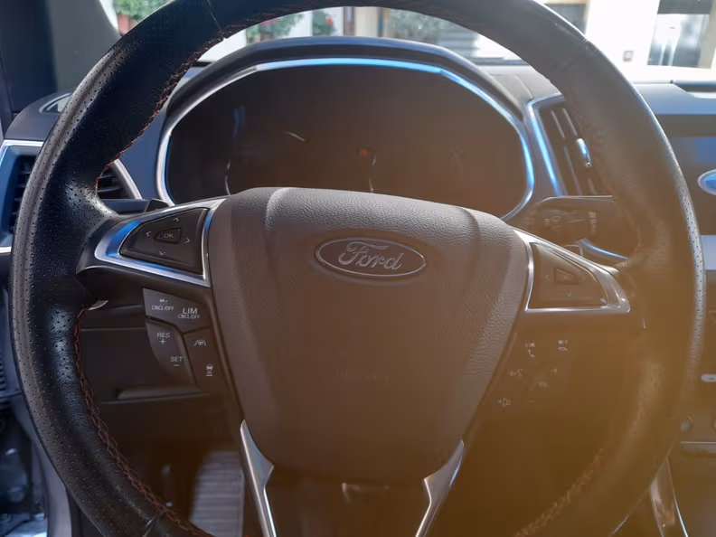 Ford Edge - 18