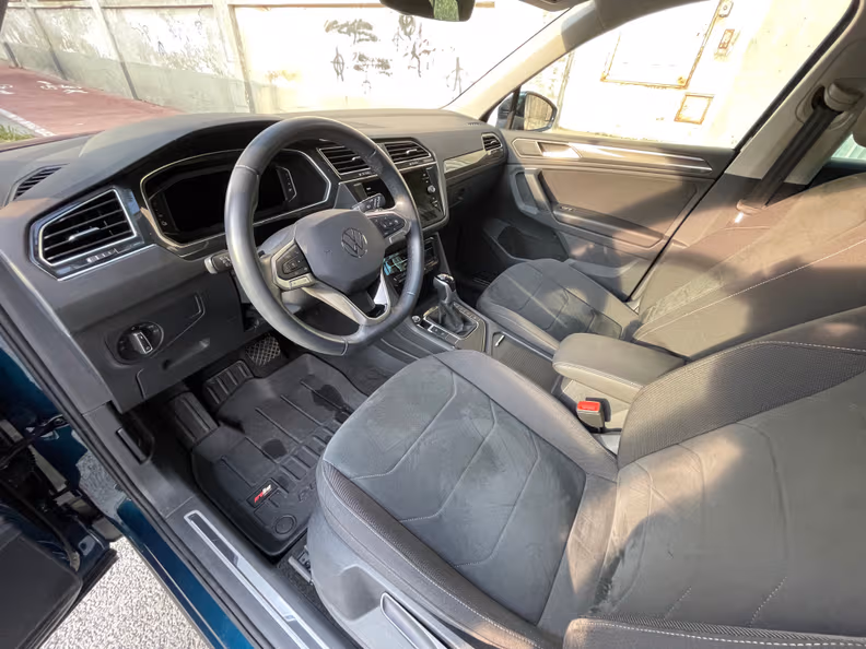 Volkswagen Tiguan - 24
