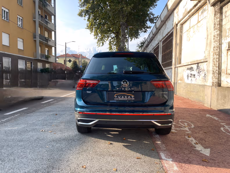 Volkswagen Tiguan - 6