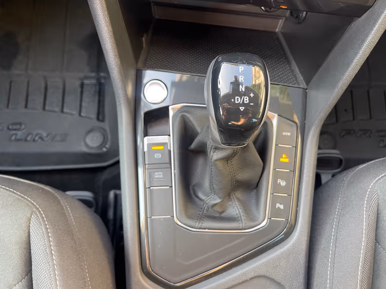 Volkswagen Tiguan - 14
