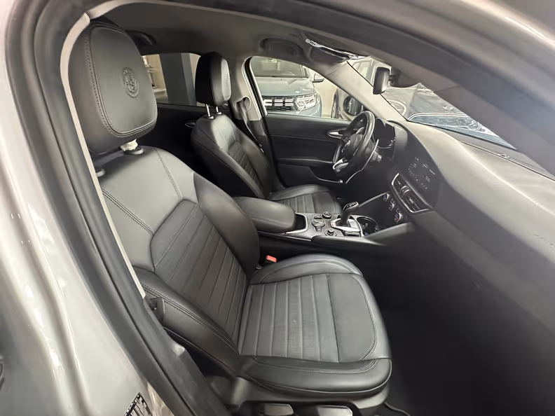 Alfa Romeo Giulia - 7