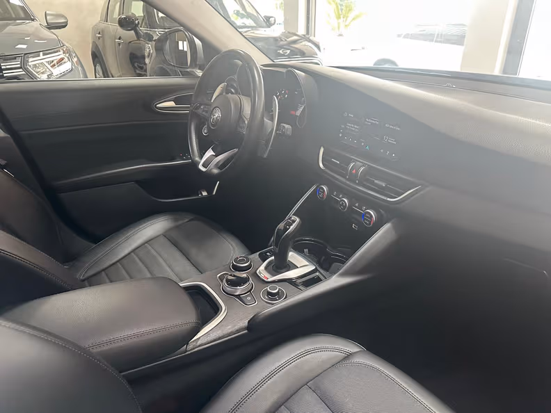 Alfa Romeo Giulia - 20