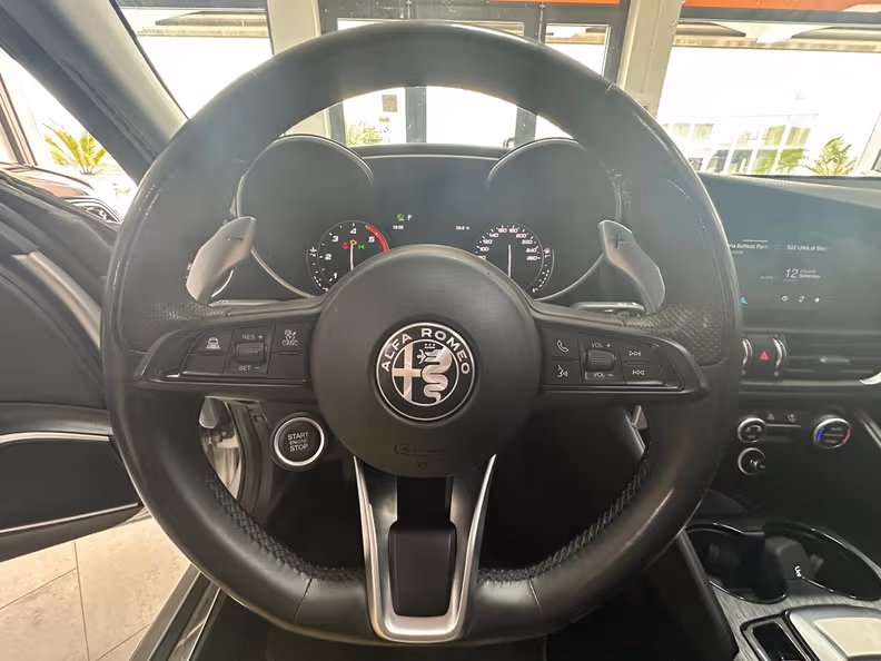 Alfa Romeo Giulia - 14
