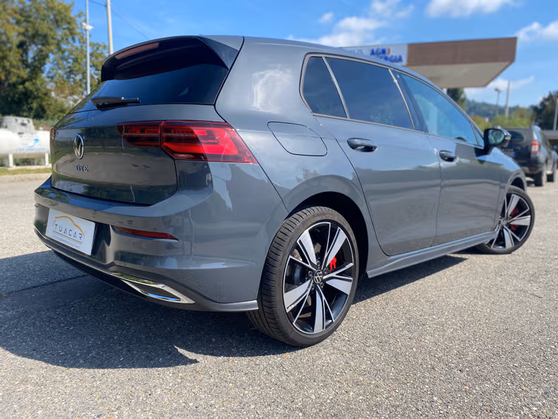Volkswagen Golf - 5