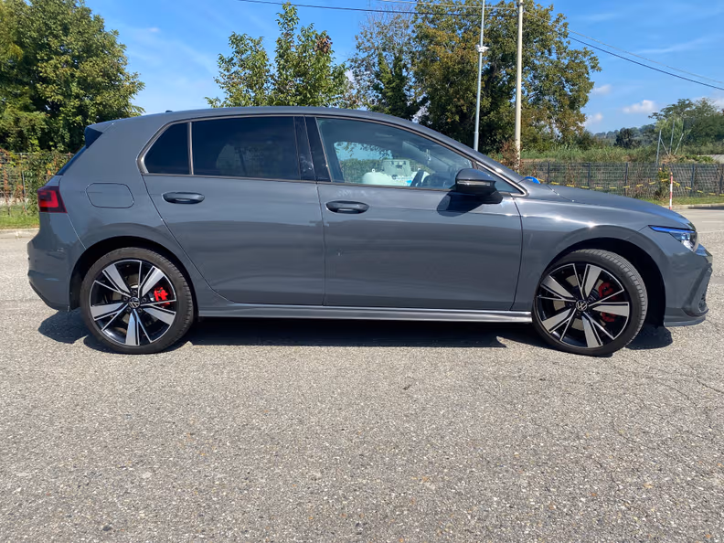 Volkswagen Golf - 4