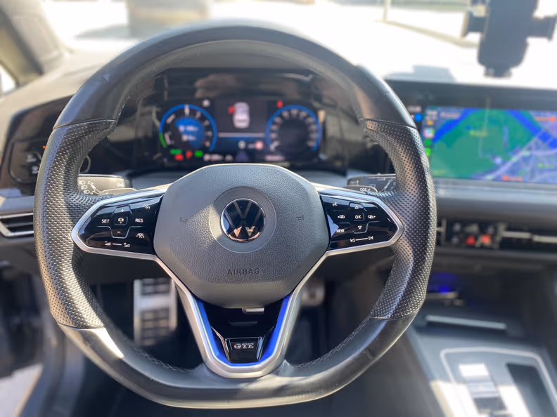 Volkswagen Golf - 47
