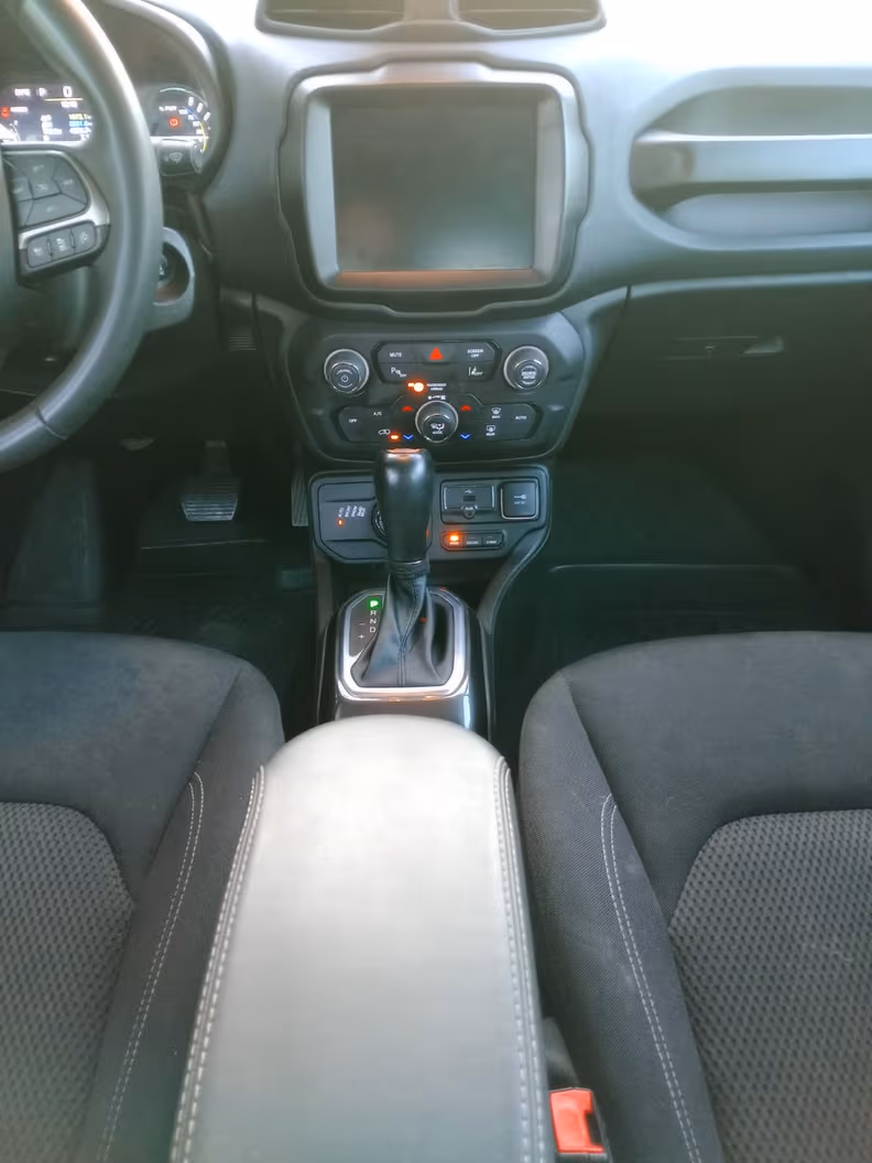 Jeep Renegade - 29