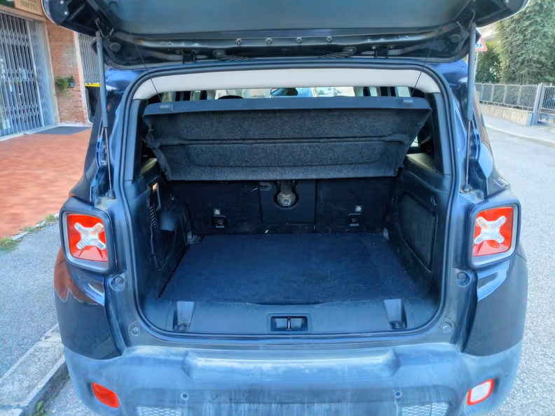 Jeep Renegade - 11