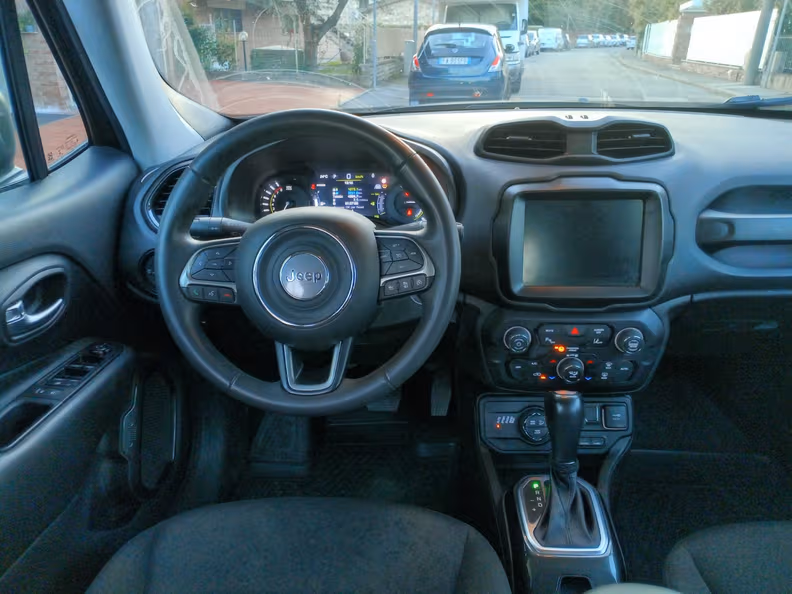 Jeep Renegade - 22