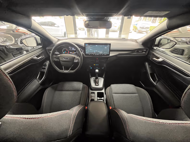 Ford Focus - 8