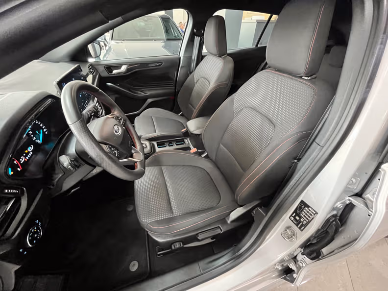 Ford Focus - 9