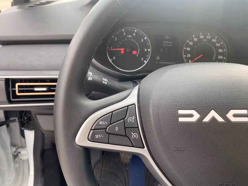 Dacia Sandero - 37