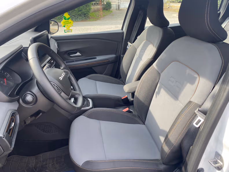 Dacia Sandero - 27