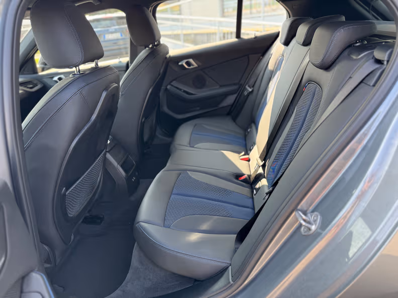 BMW 1 series - 24