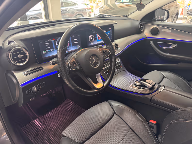 Mercedes-Benz E-Class - 14