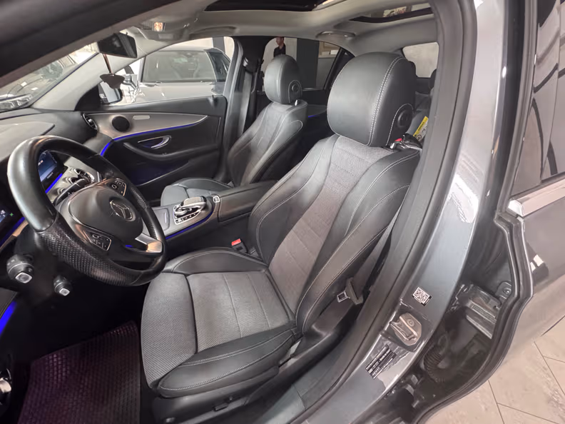Mercedes-Benz E-Class - 15