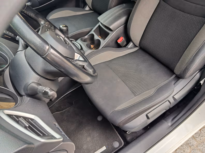 Nissan Qashqai - 12