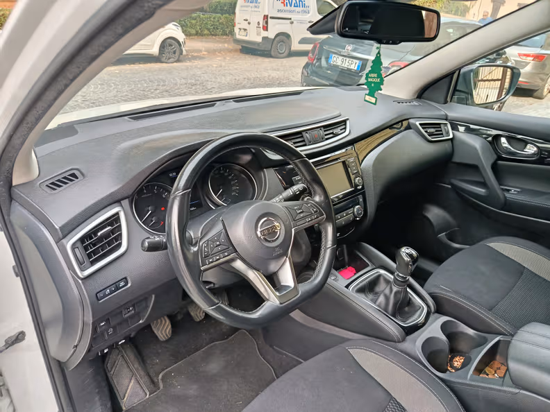 Nissan Qashqai - 11
