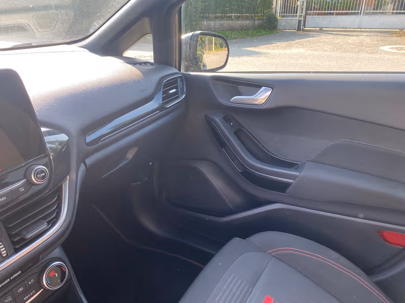 Ford Fiesta - 20