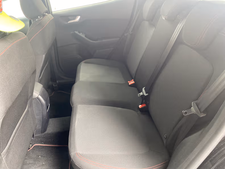 Ford Fiesta - 12