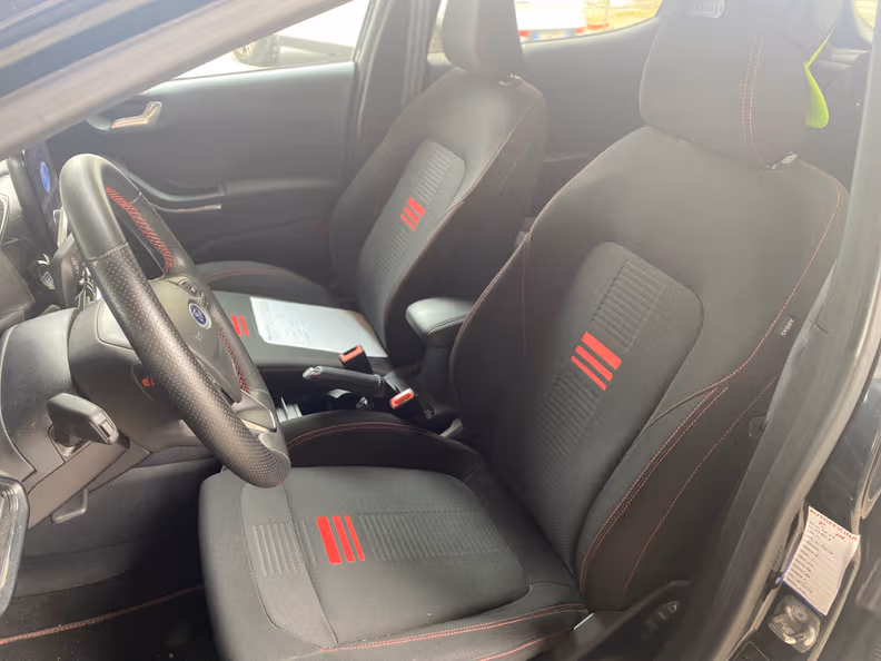 Ford Fiesta - 11