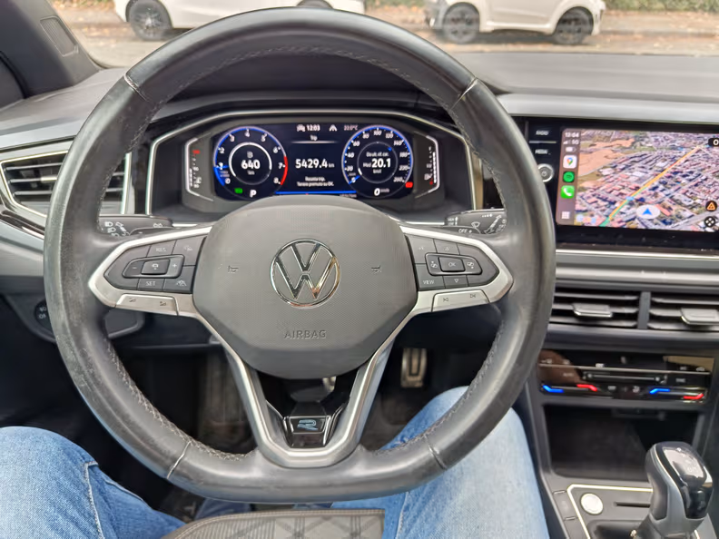 Volkswagen Taigo - 15
