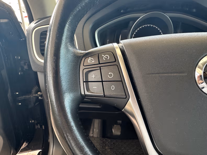 Volvo V40 - 10