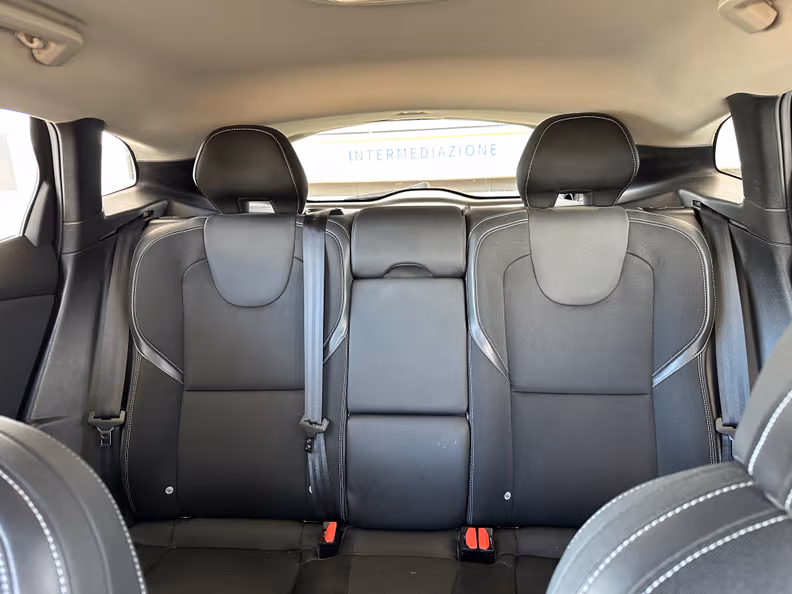 Volvo V40 - 19