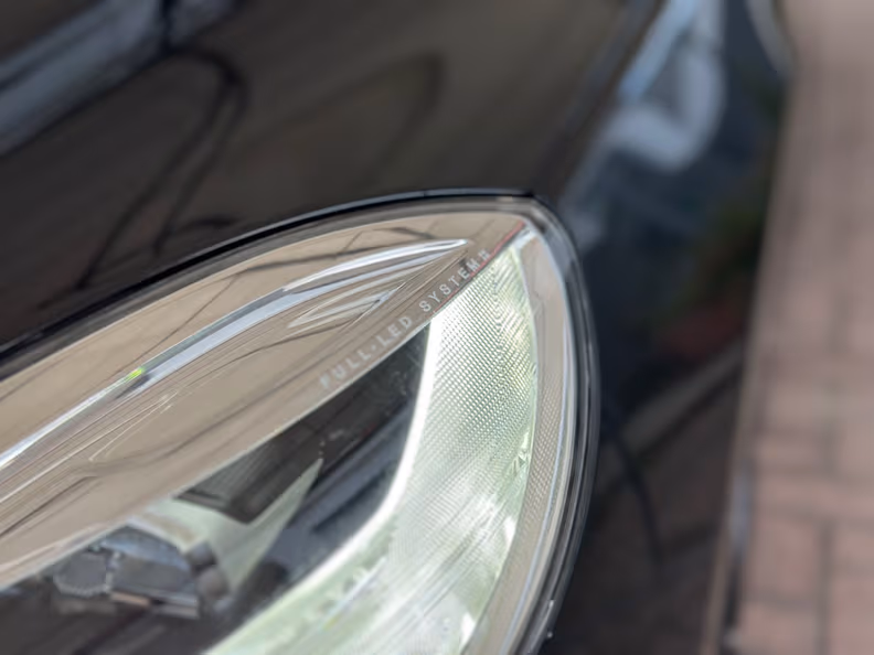 Volvo V40 - 24