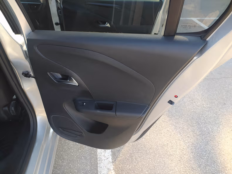Opel Corsa - 36