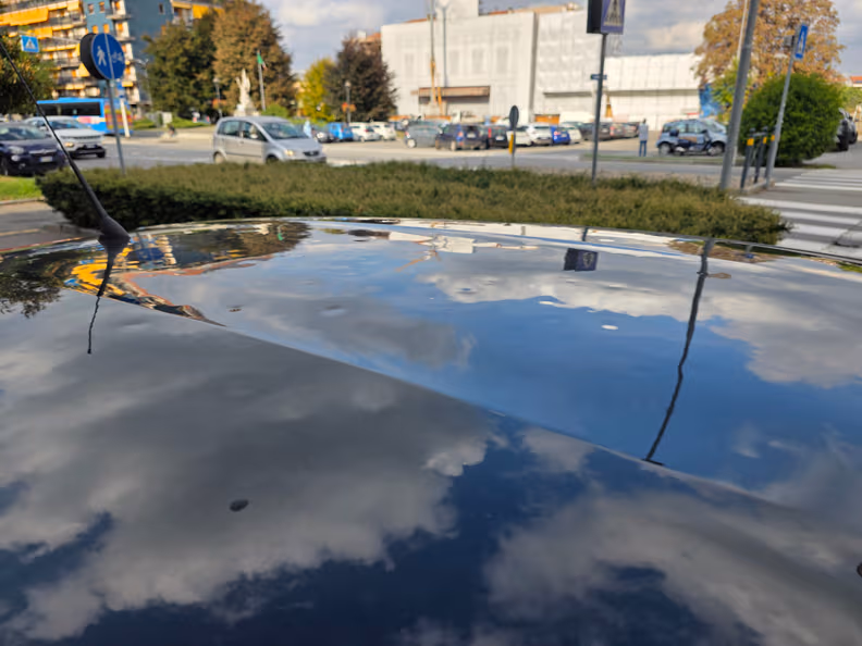 Peugeot 208 - 23