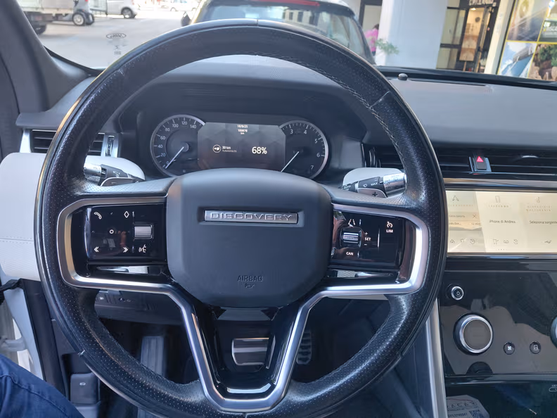 Land Rover Discovery Sport - 21