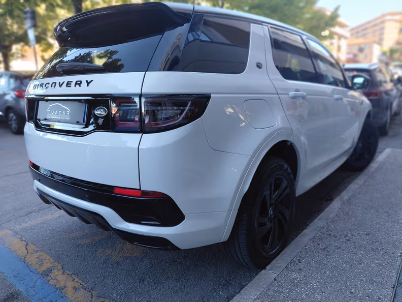 Land Rover Discovery Sport - 23