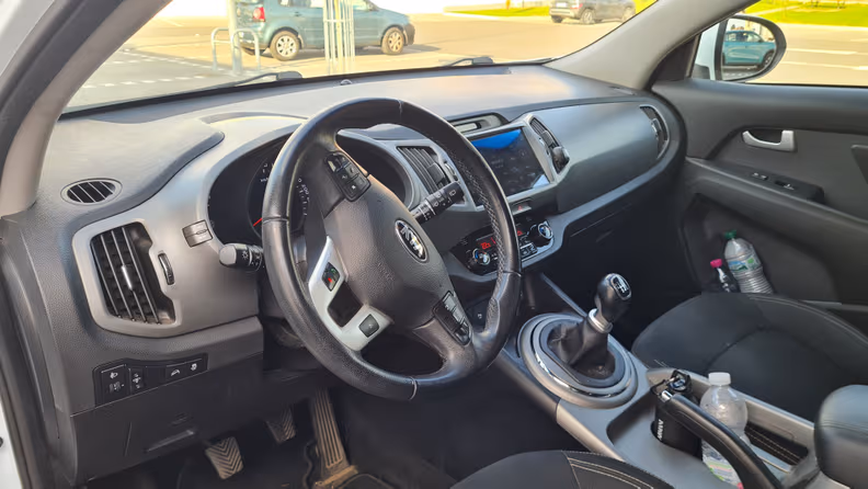 Kia Sportage - 10
