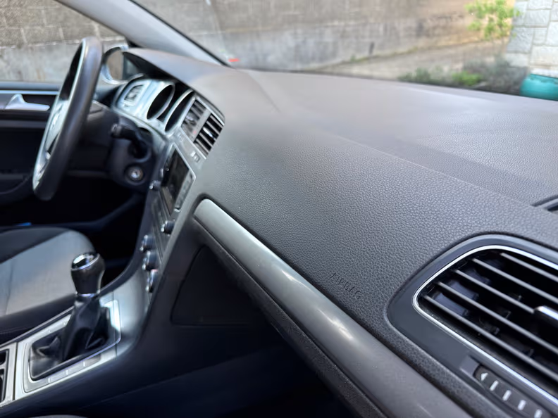 Volkswagen Golf - 30