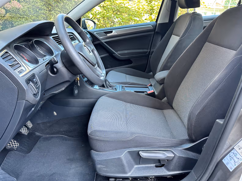 Volkswagen Golf - 13