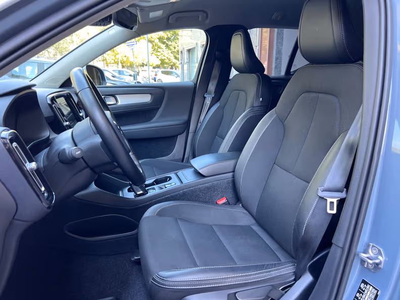 Volvo XC40 - 11