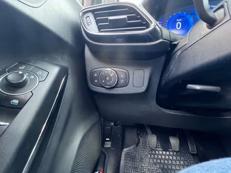 Ford Puma - 40