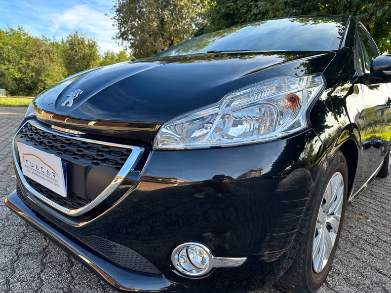 Peugeot 208 - 29