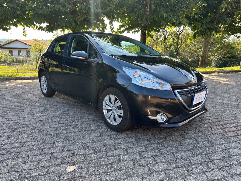 Peugeot 208 - 3