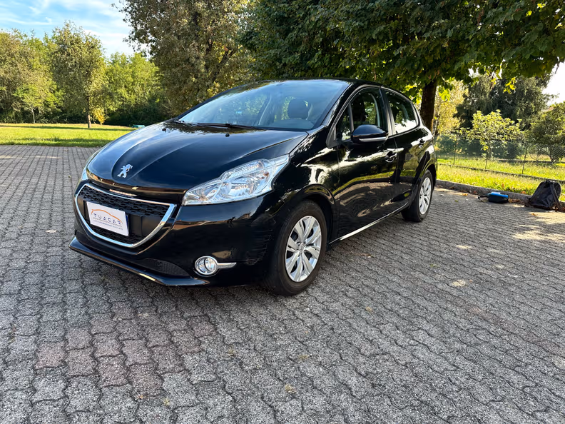 Peugeot 208 - 28