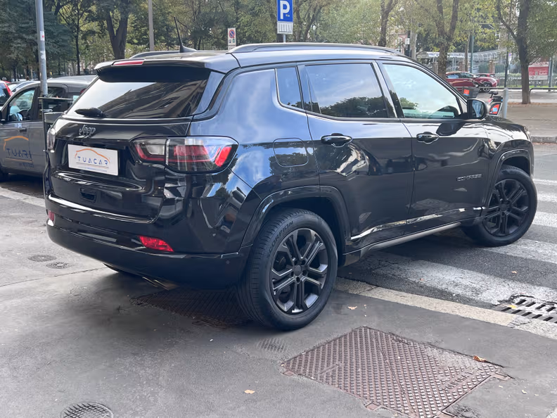 Jeep Compass - 4