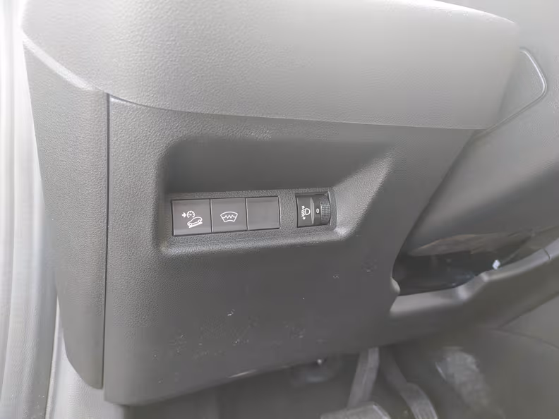 Jeep Avenger - 58