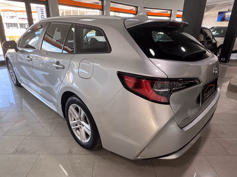 Toyota Corolla - 4