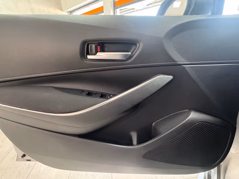 Toyota Corolla - 12