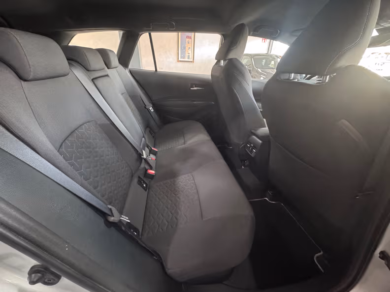 Toyota Corolla - 13