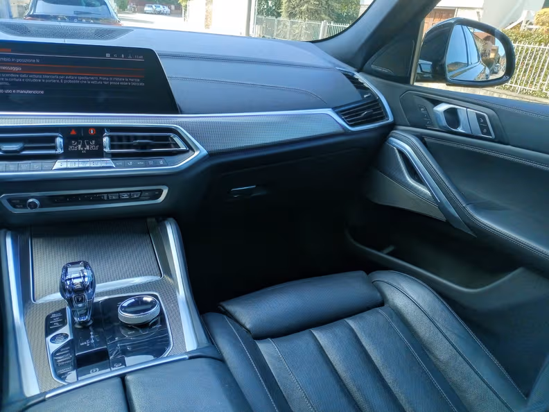 BMW X6 - 36