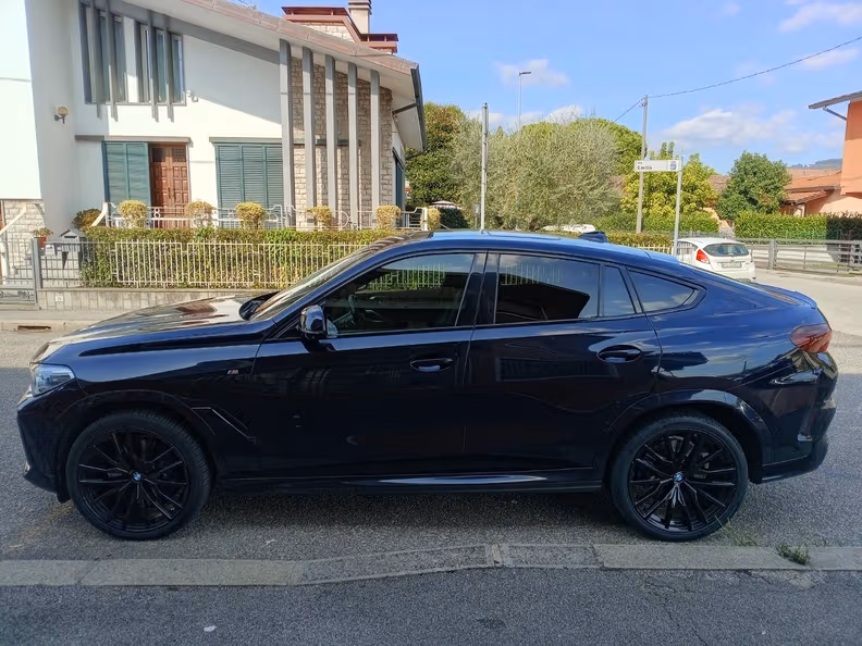 BMW X6 - 12